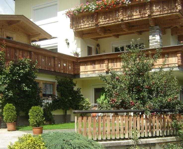 Ferienwohnung Kainer Carina Ried im Zillertal Exterior foto